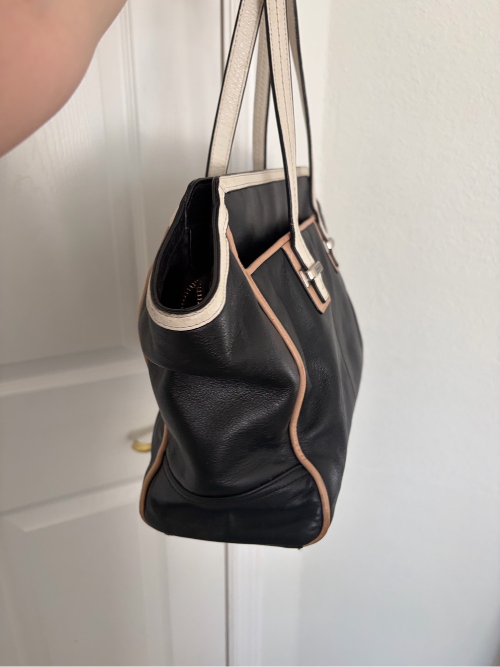 Coach Black Leather Tote with Cream Handles and Tan Trim - Picture 5 of 7